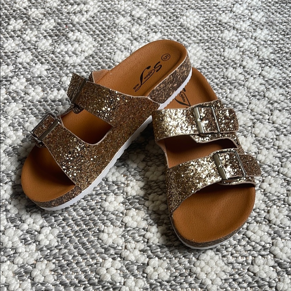 Stylish Glitter Sandals - Gold